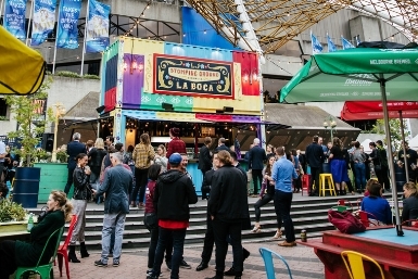 Tưng bừng thưởng thức tiệc bia ngoài trời sôi động cùng hàng loạt hương vị ẩm thực Argentina hấp dẫn