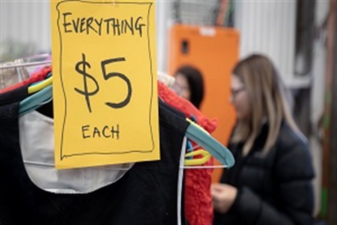 Phiên chợ quần áo cũ độc đáo New To you – Pre-loved Your Clothing Market