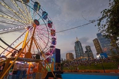 Lễ hội Giải Quần Vợt Úc Mở rộng dành cho người đam mê quần vợt và cả người không hứng thú với môn thể thao này