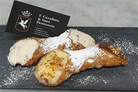 Eat Drink Westside 2019: Lớp học hướng dẫn làm món bánh cannoli nổi tiếng