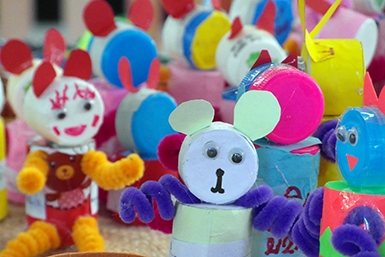 Thư viện khu vực The Dock tổ chức chương trình làm đồ thủ công cùng Câu lạc bộ Thủ công sau giờ học