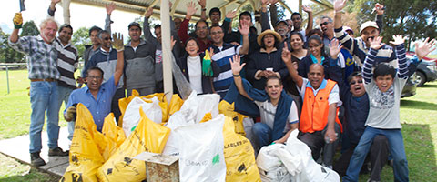 Chung tay làm sạch thành phố nhân ngày Clean Up Australia Day